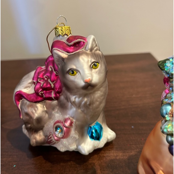 Gorgeous Cat Ornaments Christmas Decorations — Bundle of 3 - Picture 3 of 8